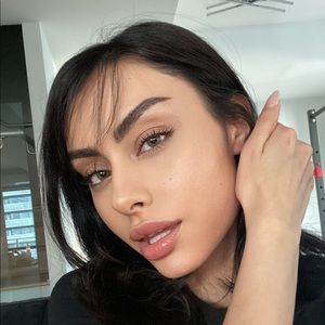 Meet your Posher, Atosa